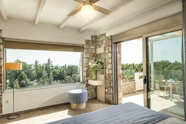 Luxury Villa, 1 Yatak Odası, Kişiye Özel Havuzlu, Plaj Kenarı (Kedros)