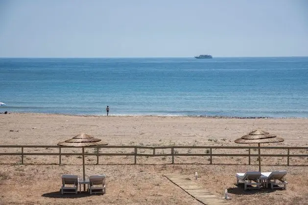 Luxury Villa, 1 Yatak Odası, Kişiye Özel Havuzlu, Plaj Kenarı (Kedros)