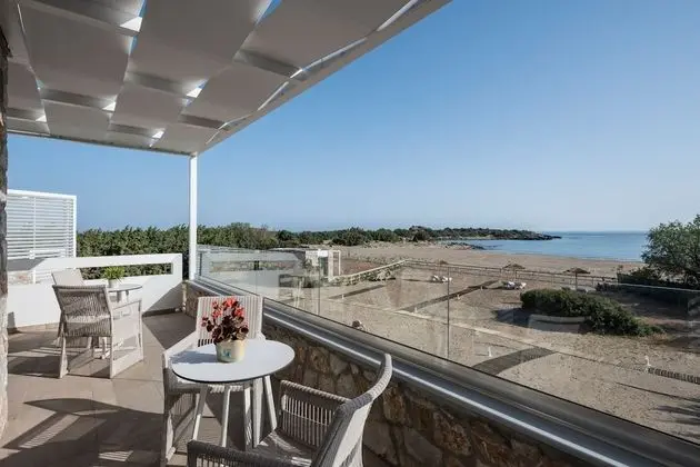 Luxury Villa, 2 Yatak Odası, Kişiye Özel Havuzlu, Plaj Kenarı (Lithos)