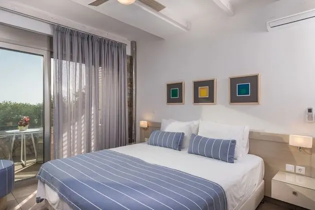 Luxury Villa, 2 Yatak Odası, Kişiye Özel Havuzlu, Plaj Kenarı (Lithos)