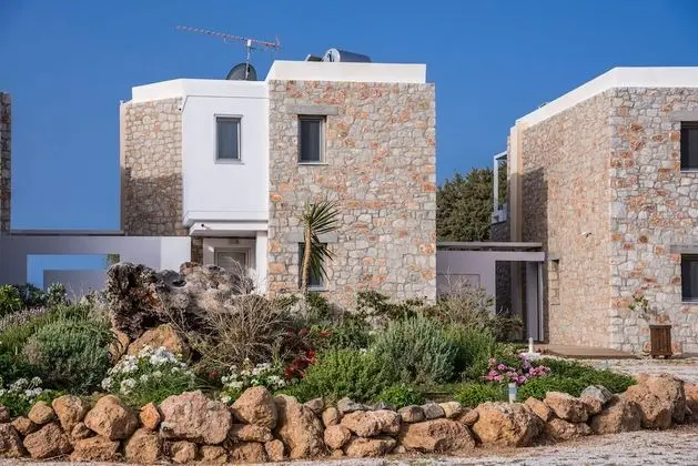 Luxury Villa, 2 Yatak Odası, Kişiye Özel Havuzlu, Plaj Kenarı (Lithos)