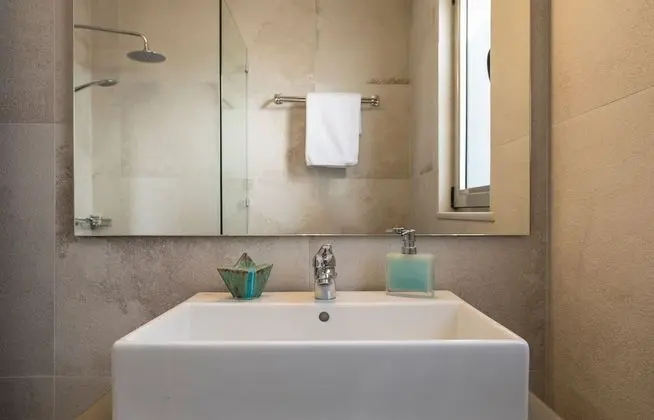 Luxury Villa, 2 Yatak Odası, Kişiye Özel Havuzlu, Plaj Kenarı (Lithos)
