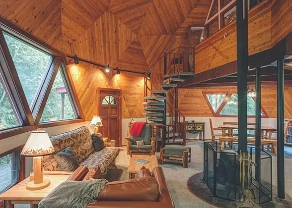 Kulübe, Birden Çok Yatak (Cedar Creek Hideaway)