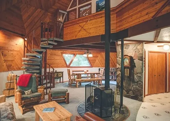 Kulübe, Birden Çok Yatak (Cedar Creek Hideaway)