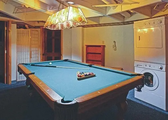 Kulübe, Birden Çok Yatak (Cedar Creek Hideaway)