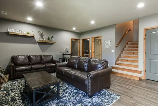 Ev (Cedar Crest Lodge - Resort Amenities )