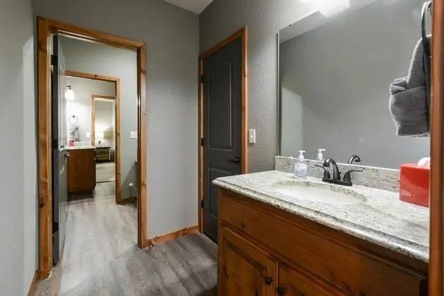 Ev (Cedar Crest Lodge - Resort Amenities )