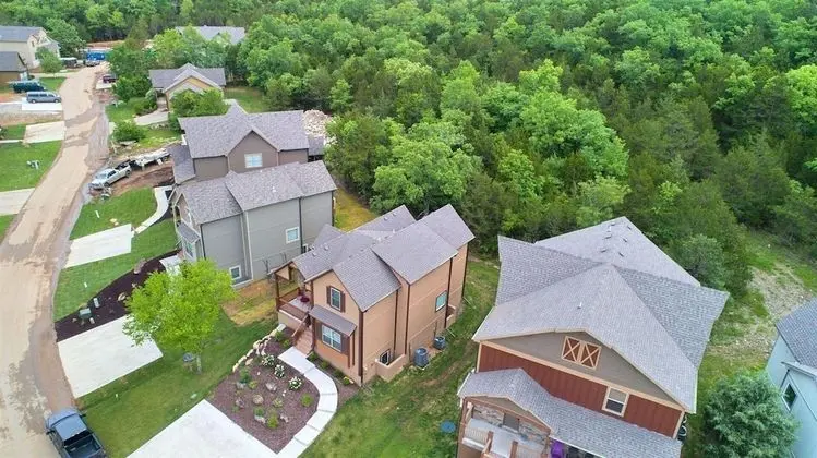Ev (Cedar Crest Lodge - Resort Amenities )