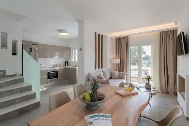 Villa, 4 Yatak Odası, Kişiye Özel Havuzlu