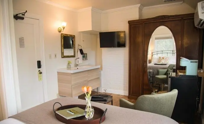 Avon Loft