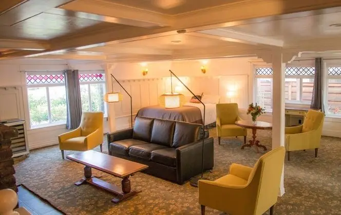Family Deluxe Suite