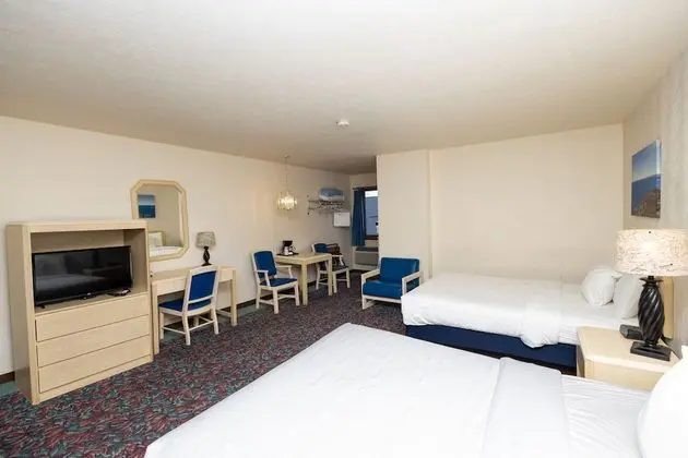 Oda, 2 Büyük (Queen) Boy Yatak