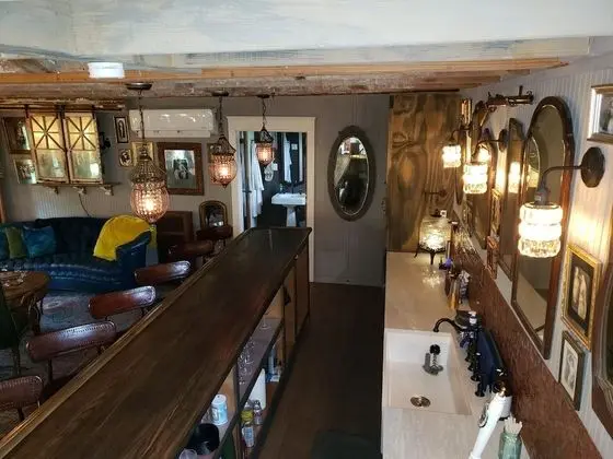 Ev, 1 Büyük (Queen) Boy Yatak, Veranda, Havuz Manzaralı