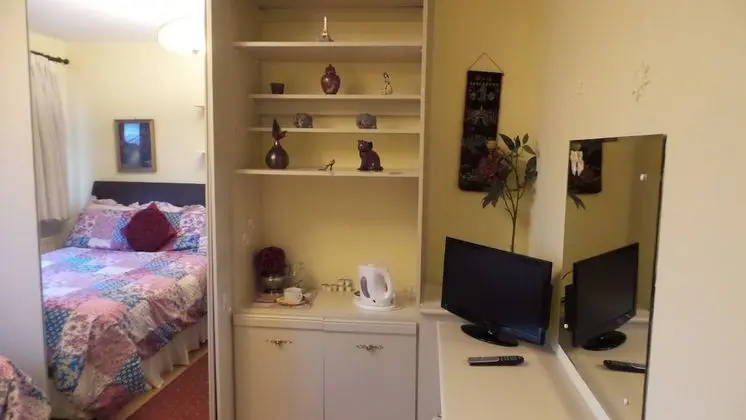 Romantic Tek Büyük Yataklı Oda