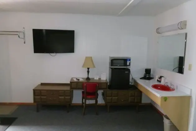 Standard Oda (2 Double Beds and 1 Sofa Bed)