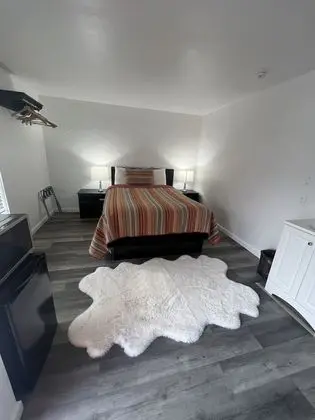 Standard Oda, 1 Büyük (Queen) Boy Yatak