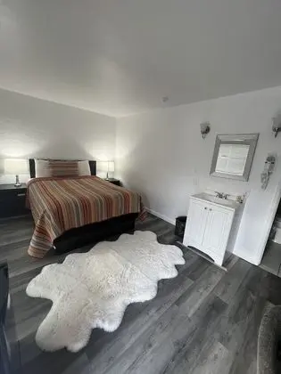 Standard Oda, 1 Büyük (Queen) Boy Yatak