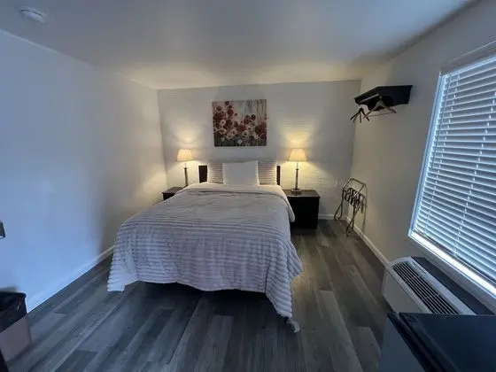 Standard Oda, 1 Büyük (Queen) Boy Yatak