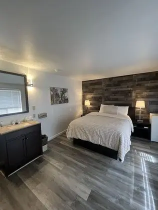 Standard Oda, 1 Büyük (Queen) Boy Yatak