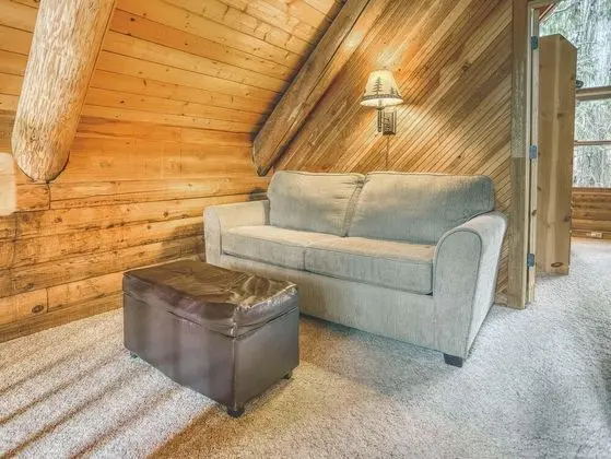 Kulübe, Birden Çok Yatak (Cedarwood Lodge)