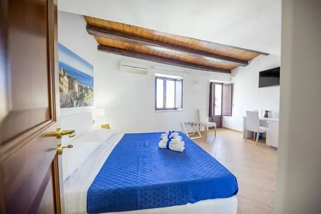 Deluxe Tek Büyük Yataklı Oda, Deniz Manzaralı