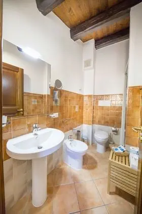 Üç Kişilik Oda, Balkon