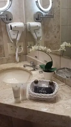 Standard Tek Büyük veya İki Ayrı Yataklı Oda, 1 Çift Kişilik veya 2 Tek Kişilik Yatak