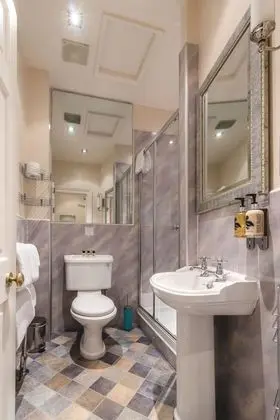 Standard İki Ayrı Yataklı Oda, Banyolu/Duşlu
