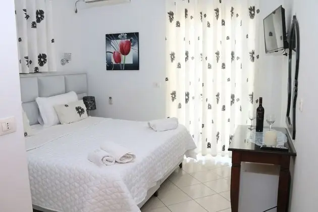 Tek Büyük Yataklı Oda, Balkon