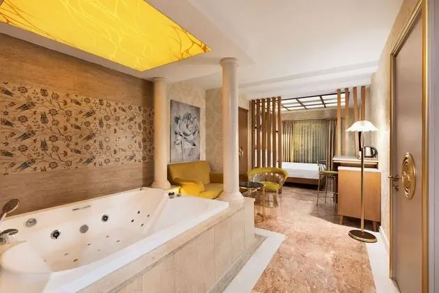 Premium Süit (With Jet Pool)