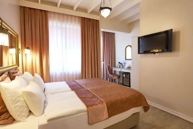 Deluxe Büyük Yataklı Tek Kişilik Oda