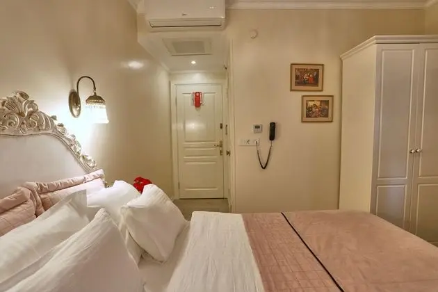 Deluxe Büyük Yataklı Tek Kişilik Oda