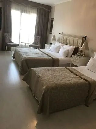 Deluxe Üç Kişilik Oda