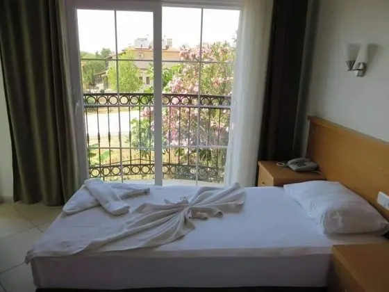 Deluxe Tek Büyük veya İki Ayrı Yataklı Oda