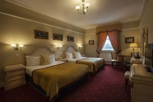 Deluxe Üç Kişilik Oda