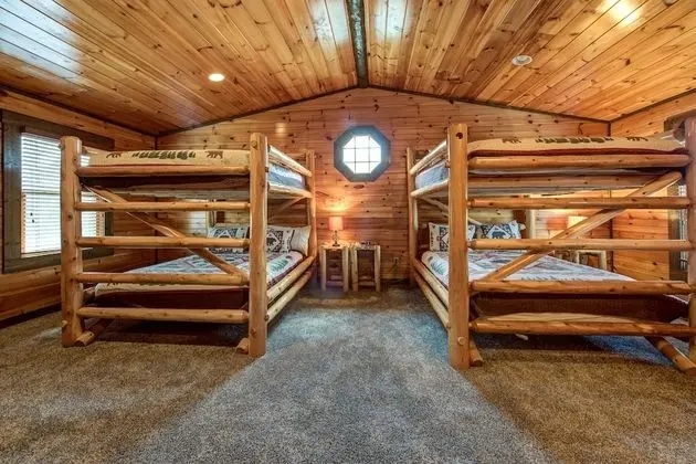 Kulübe (Celebration Lodge)