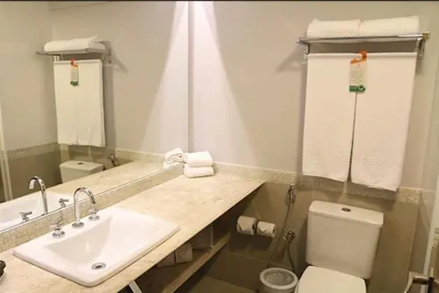 Premier Casal (Não Pet Friendly) - Incluso acesso ao Parque Aquático Hot Beach Olímpia