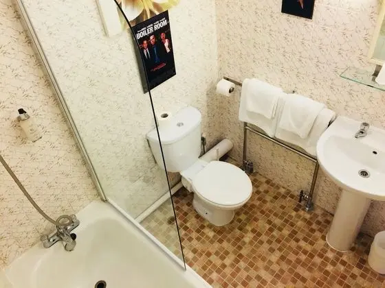 Standard Dört Kişilik Oda, Özel Banyo