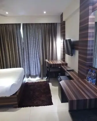 Deluxe Tek Büyük Yataklı Oda, Engellilere Uygun