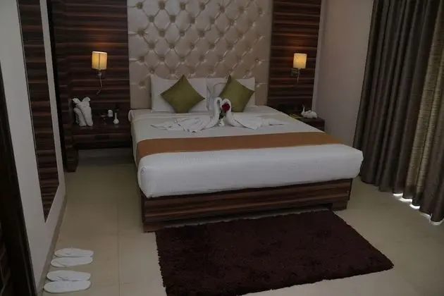 Luxury Tek Büyük Yataklı Oda