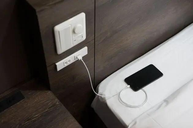 Superior Tek Büyük Yataklı Oda