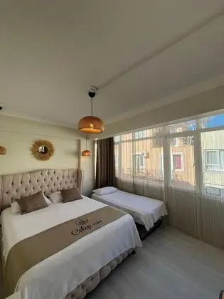 Deluxe Room with Balcony, Kısmi Deniz Manzaralı, Balkonlu