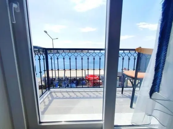 Jakuzili Oda, Deniz Manzaralı, Balkonlu