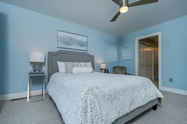 Ev, Birden Çok Yatak, Sıcak Su Havuzu