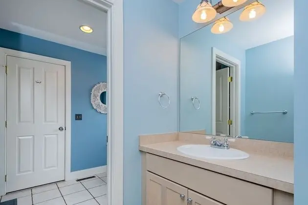 Ev, Birden Çok Yatak, Sıcak Su Havuzu