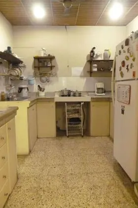 Habitación Business doble, baño compartido, en una planta alta (3)