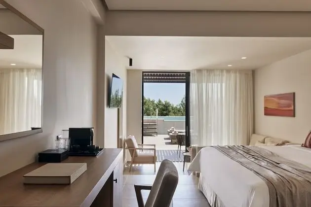 Junior Stüdyo Süit, Kişiye Özel Havuzlu, Deniz Manzaralı (Cozy Pool)