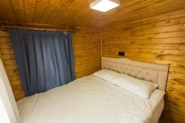 Bungalow 4 Kişilik Oda, Bahçe Manzaralı