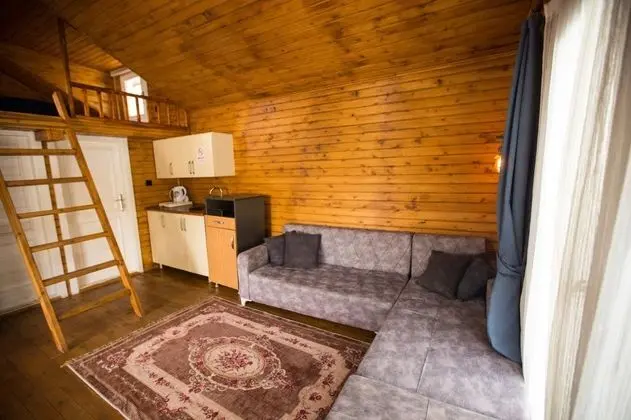 Bungalow 4 Kişilik Oda, Bahçe Manzaralı