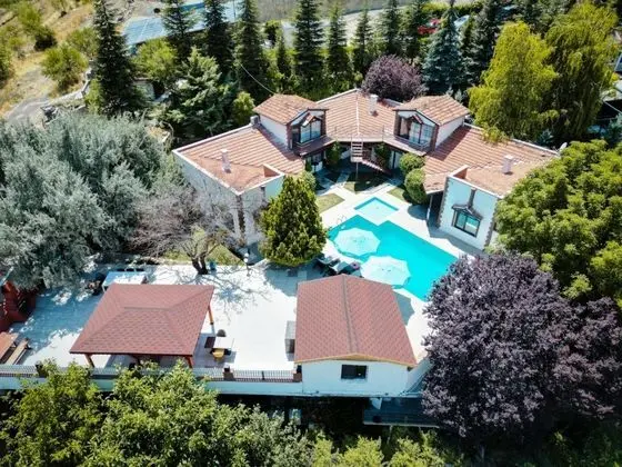 Villa, Havuz Manzaralı, Jakuzili ve Teraslı